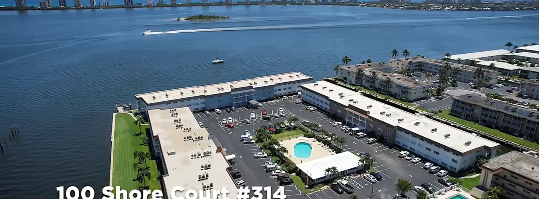 STUNNING IN THE SHORE CLUB!