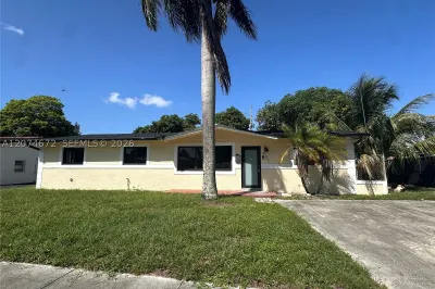 631 NW 37th Ave 1