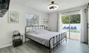 2112 Mercer Avenue Photo