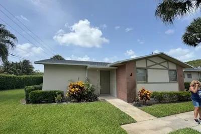 2590 Barkley Dr #J 1