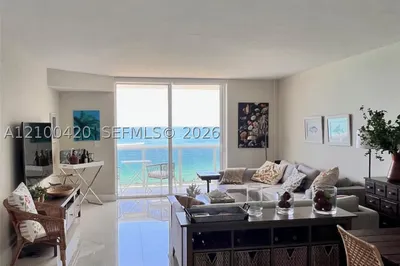10275 Collins Ave #1420 1