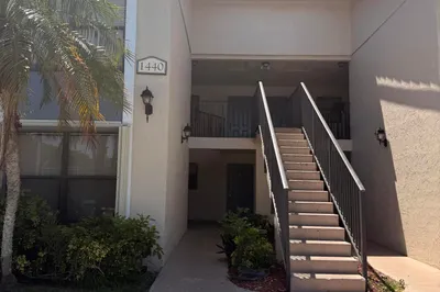 1440 LAKE CRYSTAL Drive #H 1