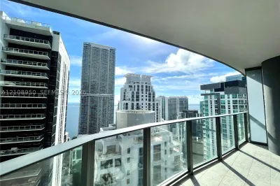 1000 Brickell Plz #4303 1