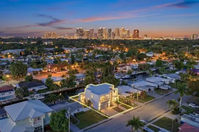 1113 Avocado Isle 1