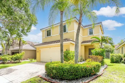 4319 Greenbriar Lane 1