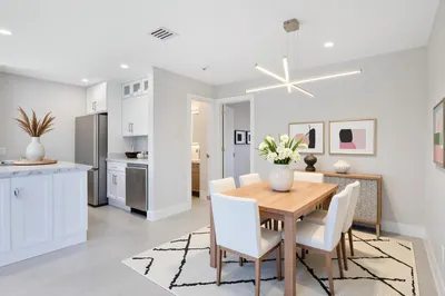 Kitchen/ Dining