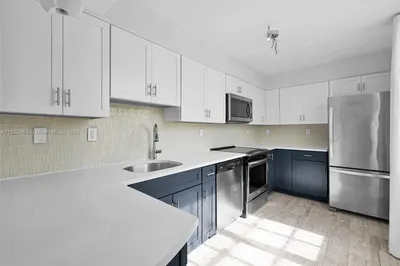1051 Meridian Ave #1H 1