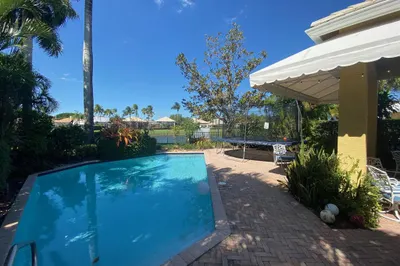 120 Victoria Bay Court 1