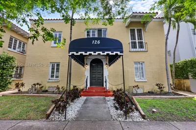 126 Mendoza Ave #5 1
