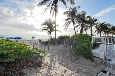 1985 S Ocean Dr #10G 1