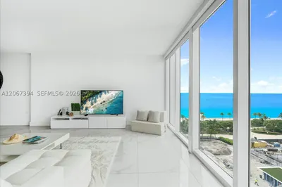 10275 Collins Ave #916 1