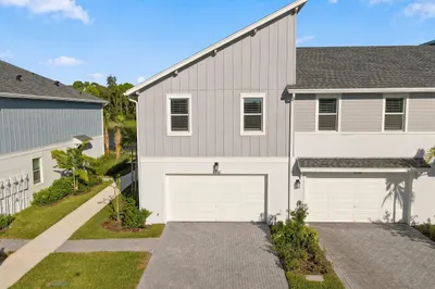 4242 Brookgreen Square 1