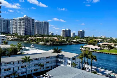 3113 S Ocean Dr #808 1