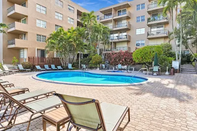 1421 S Ocean Blvd #420 1