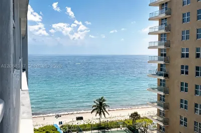 1904 S Ocean Dr #1206 1