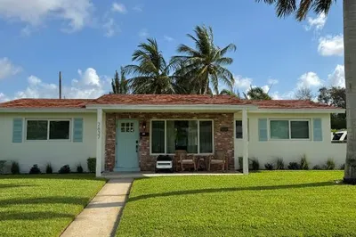 2637 Exuma Road 1