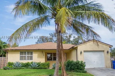 1713 SW 32nd Pl 1