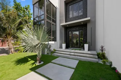 638 Lakeside Harbor 1