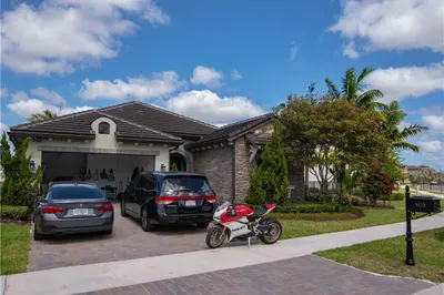 8412 Grand Prix Ln 1