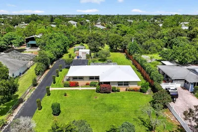 5071 SE Great Pocket Trail 1