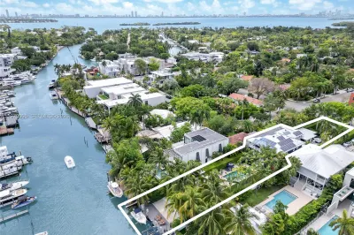 Direct Biscayne Bay Waterfront Estate