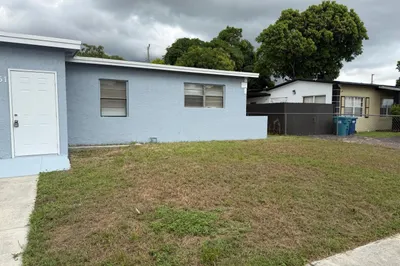 3451 NW 6th Street 1