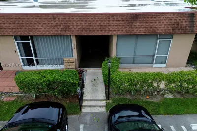 1904 Palmland Dr #3 1
