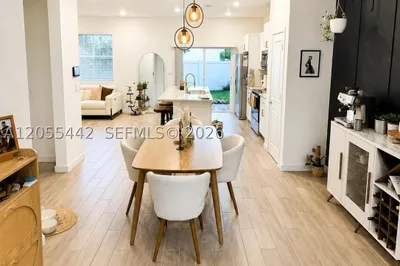 1680 SE 8th Ave 1