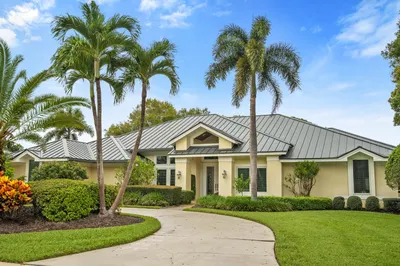 6217 SE Baltusrol Terrace 1