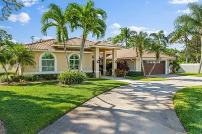 6072 Fountain Palm Dr 1